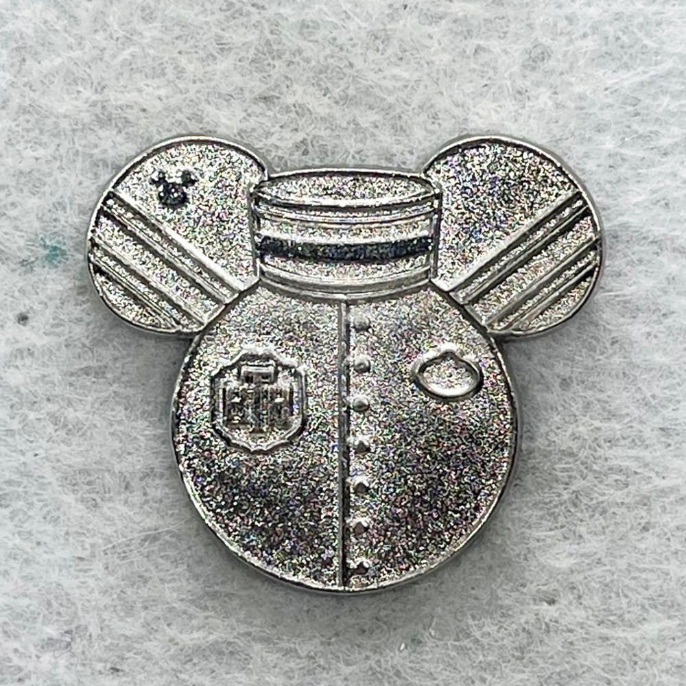 🔮 5/$25 Disney Twilight Zone Tower of Terror Cast Costume Bellhop Chaser Pin